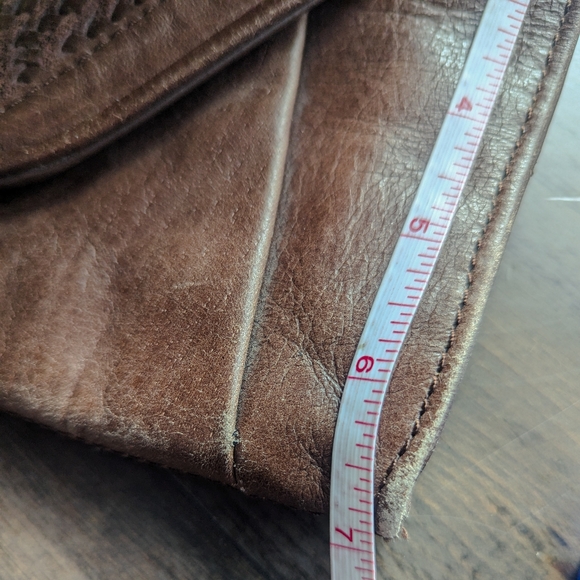 Elliott Lucca Brown Genuine Leather Crossbody Strap Purse - Picture 7 of 10